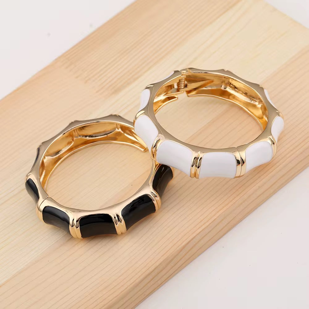 Stainless
steel
Bangel