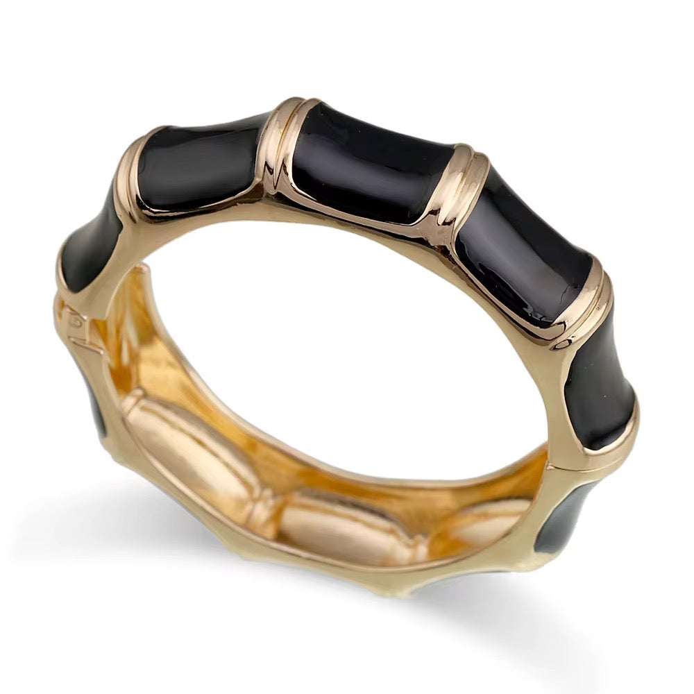 Stainless
steel
Bangel