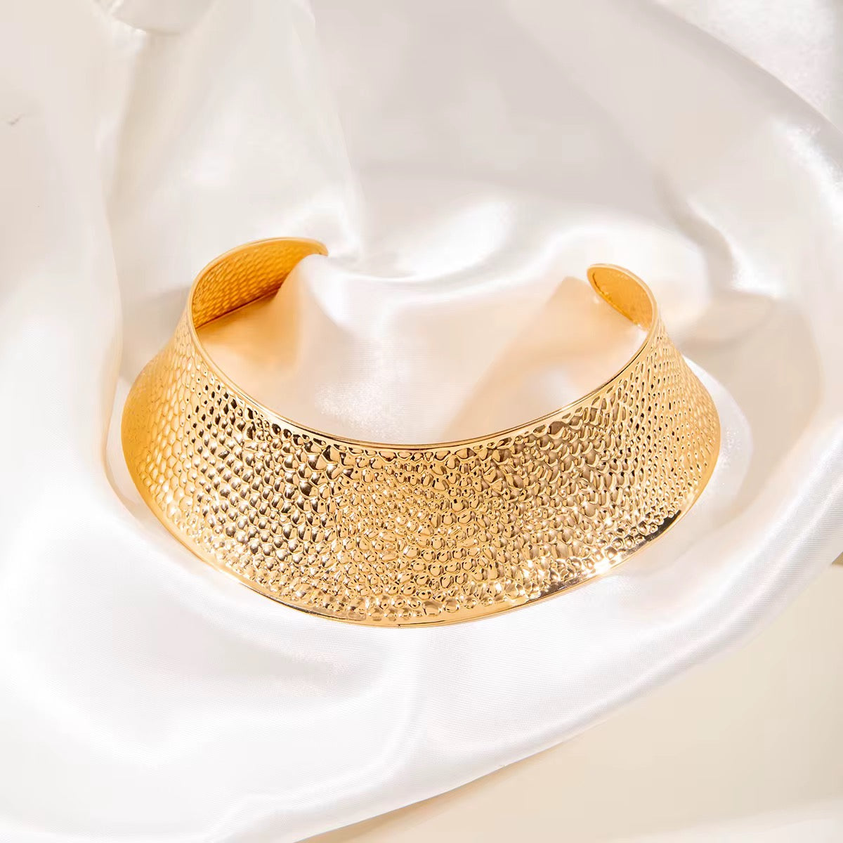 Stainless
steel
choker